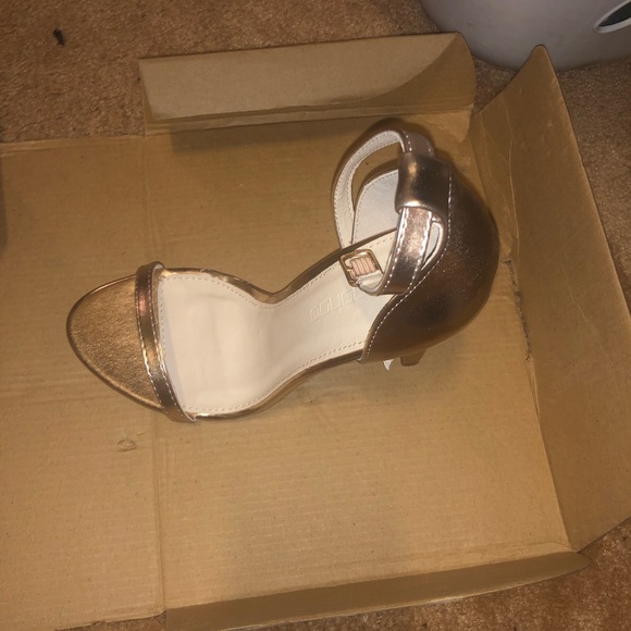 Rose Gold Heel - Picture 3 of 5